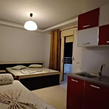 Nuredinaj Vlore