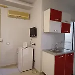 Nuredinaj
